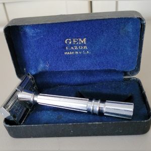 Vintage GEM  Single Edge Safety Razor Set in Case